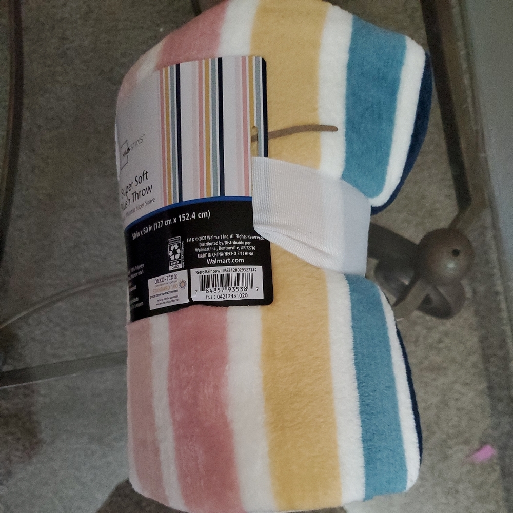 Mainstay throw blankets
